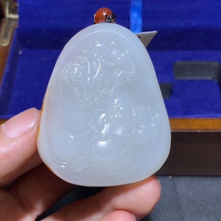 和田玉未镶嵌颈饰d