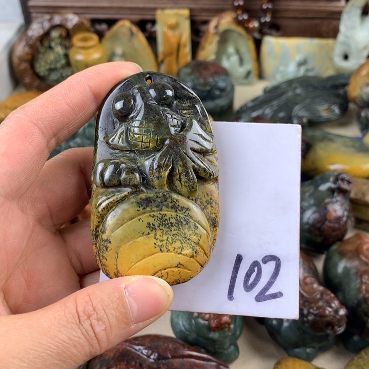 岫岩河磨玉（透闪石质玉）手把件未镶嵌