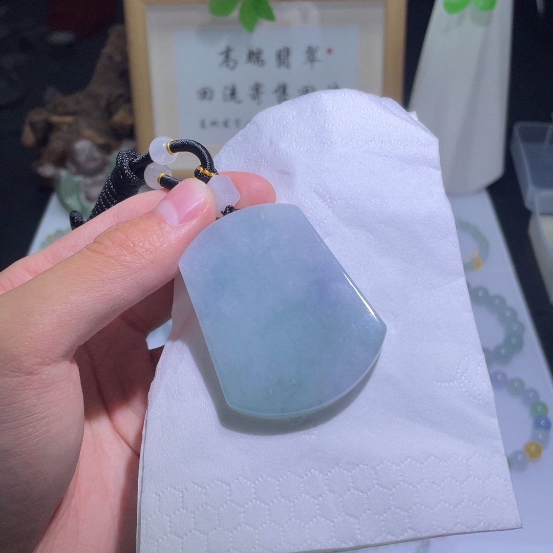 翡翠未镶嵌颈饰吊坠23