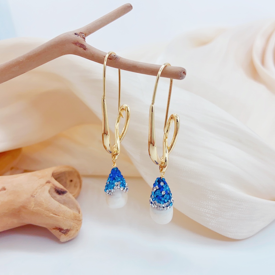 铜合金耳饰 垂钓星辰珍珠耳环 货号：EH068129 材质：巴洛克