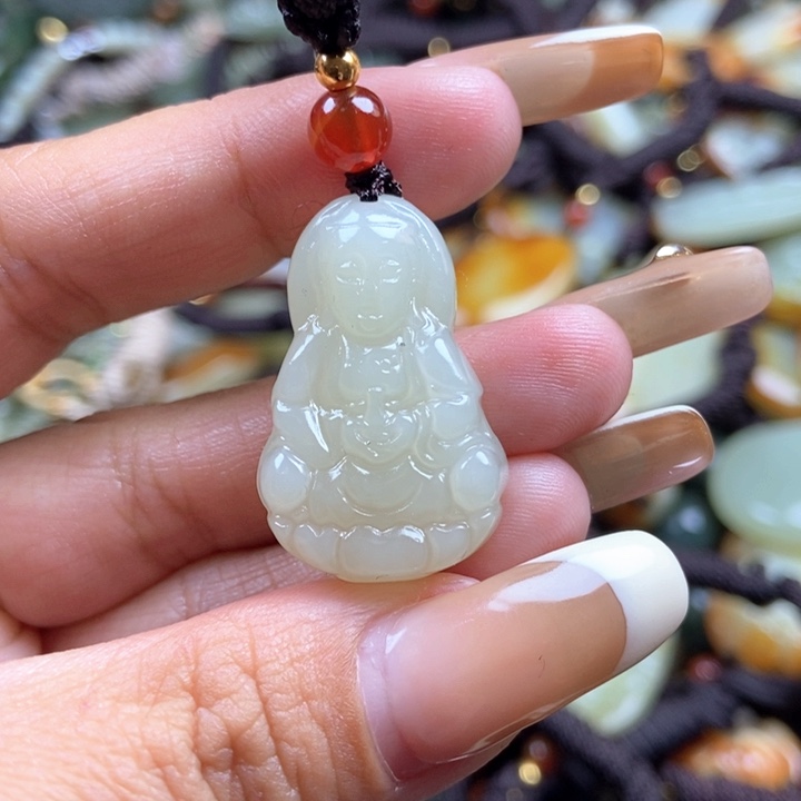 和田玉颈饰未镶嵌