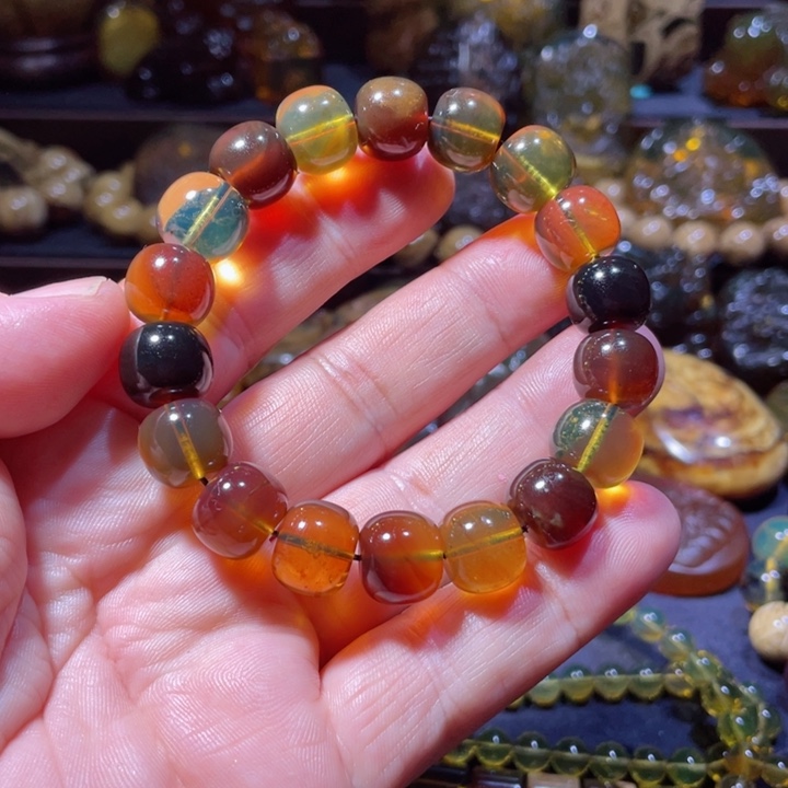 琥珀手链未镶嵌佳****售