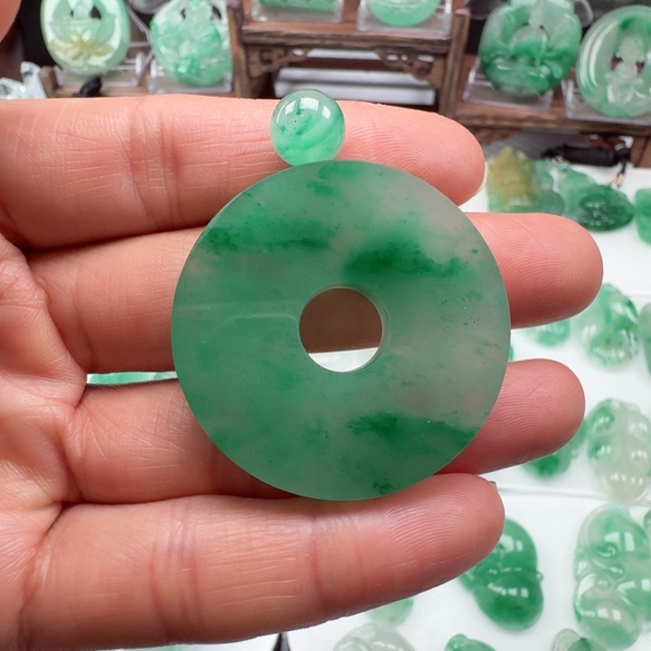 石英质玉颈饰未镶嵌凰