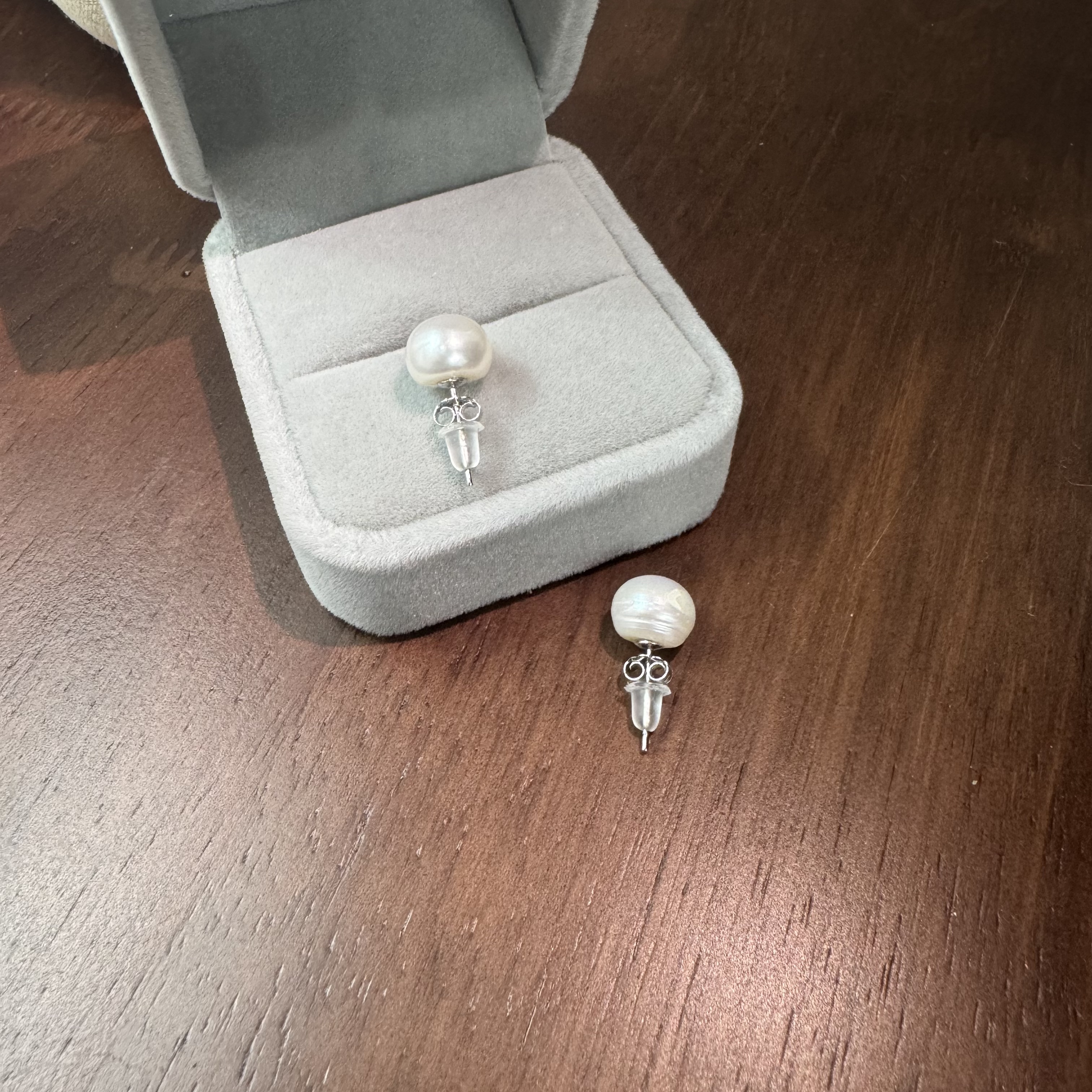 非金属仿珍珠耳饰 天然珍珠S925银镶嵌耳钉气质优雅百搭耳饰