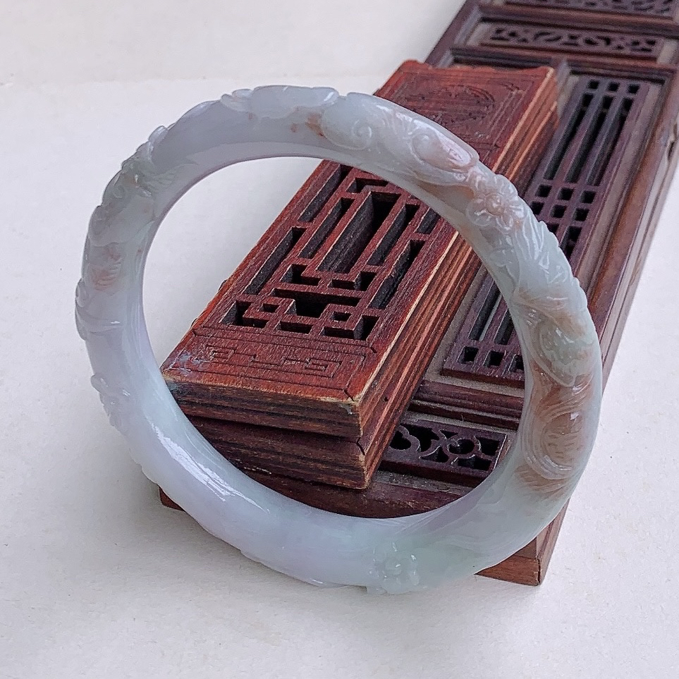 红紫a货春带彩九尾狐雕花60mm圈口圆条玉镯子时尚百搭气质带证书