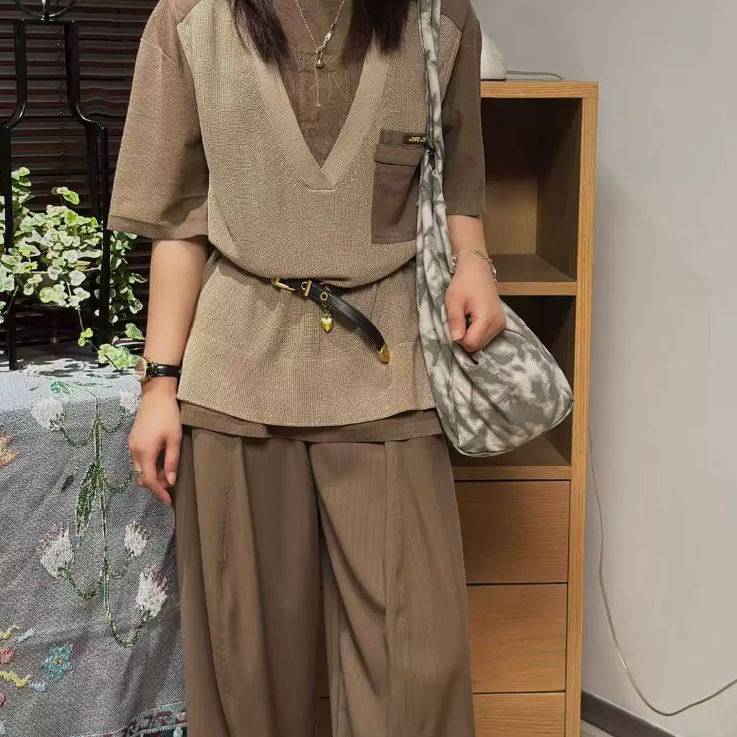百搭拼接撞色毛织背心409-499