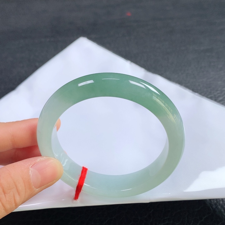 翡翠未镶嵌手镯54圈