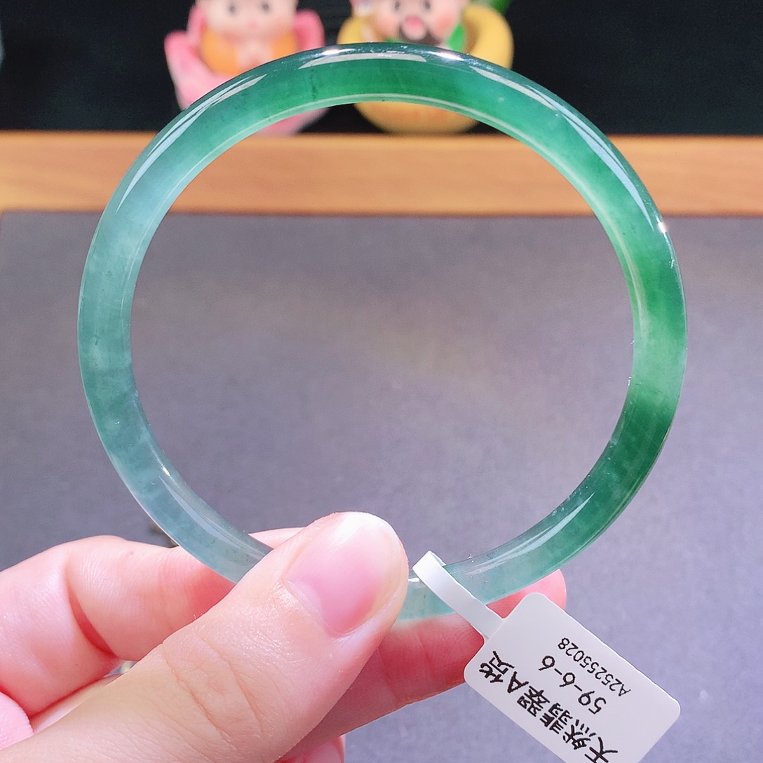 翡翠未镶嵌手镯天然翡翠