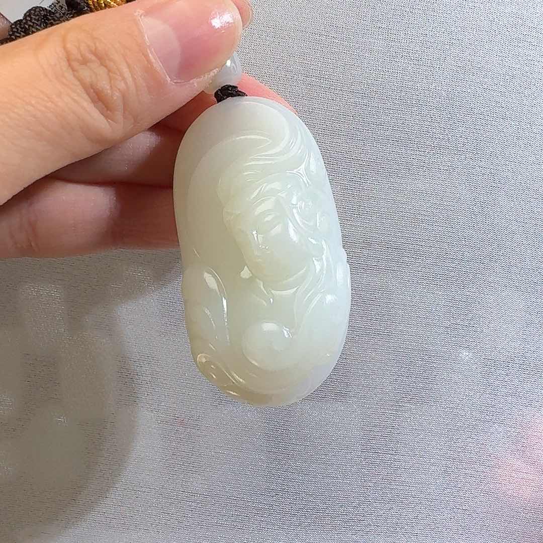 和田玉颈饰未镶嵌米达37g观音