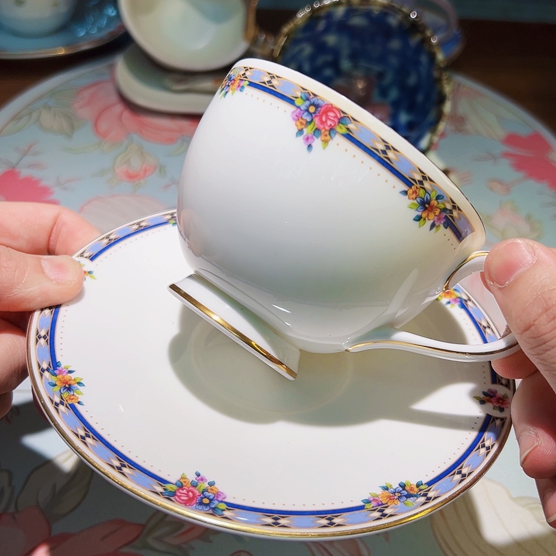 咖啡杯和茶杯是很棒呢