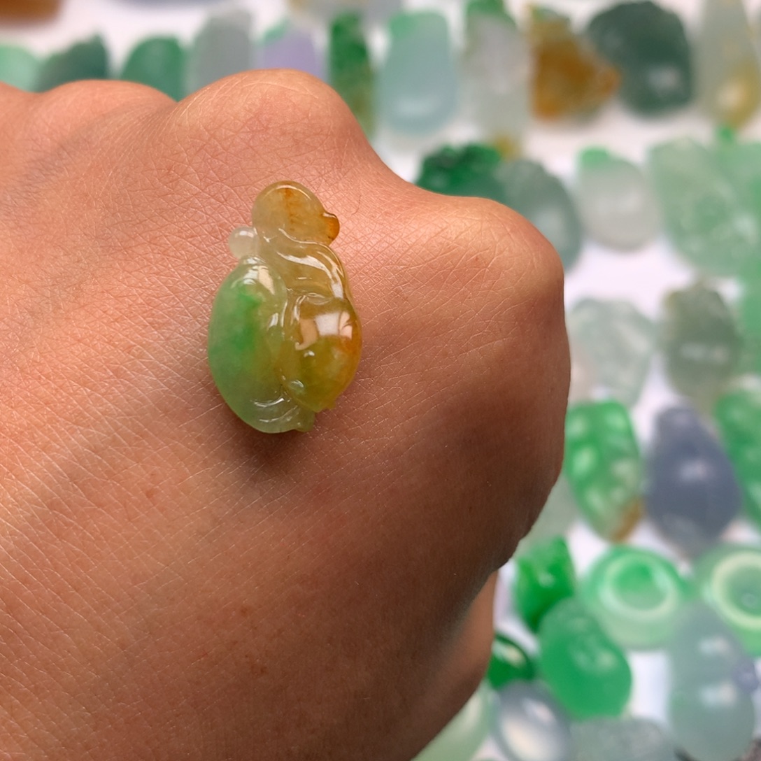 A***y定制翡翠未镶嵌双鱼