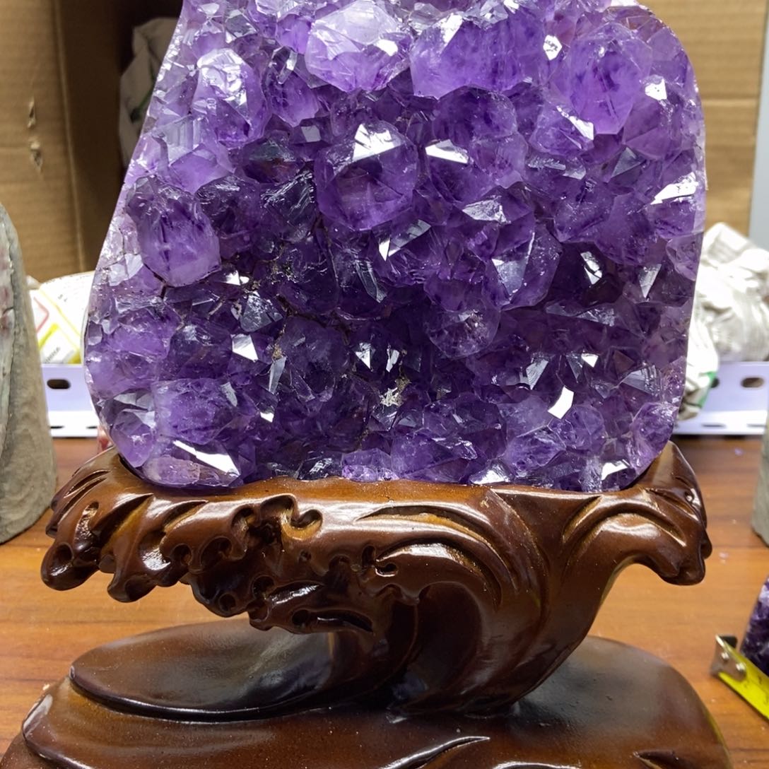 紫晶天然水晶摆件未镶嵌