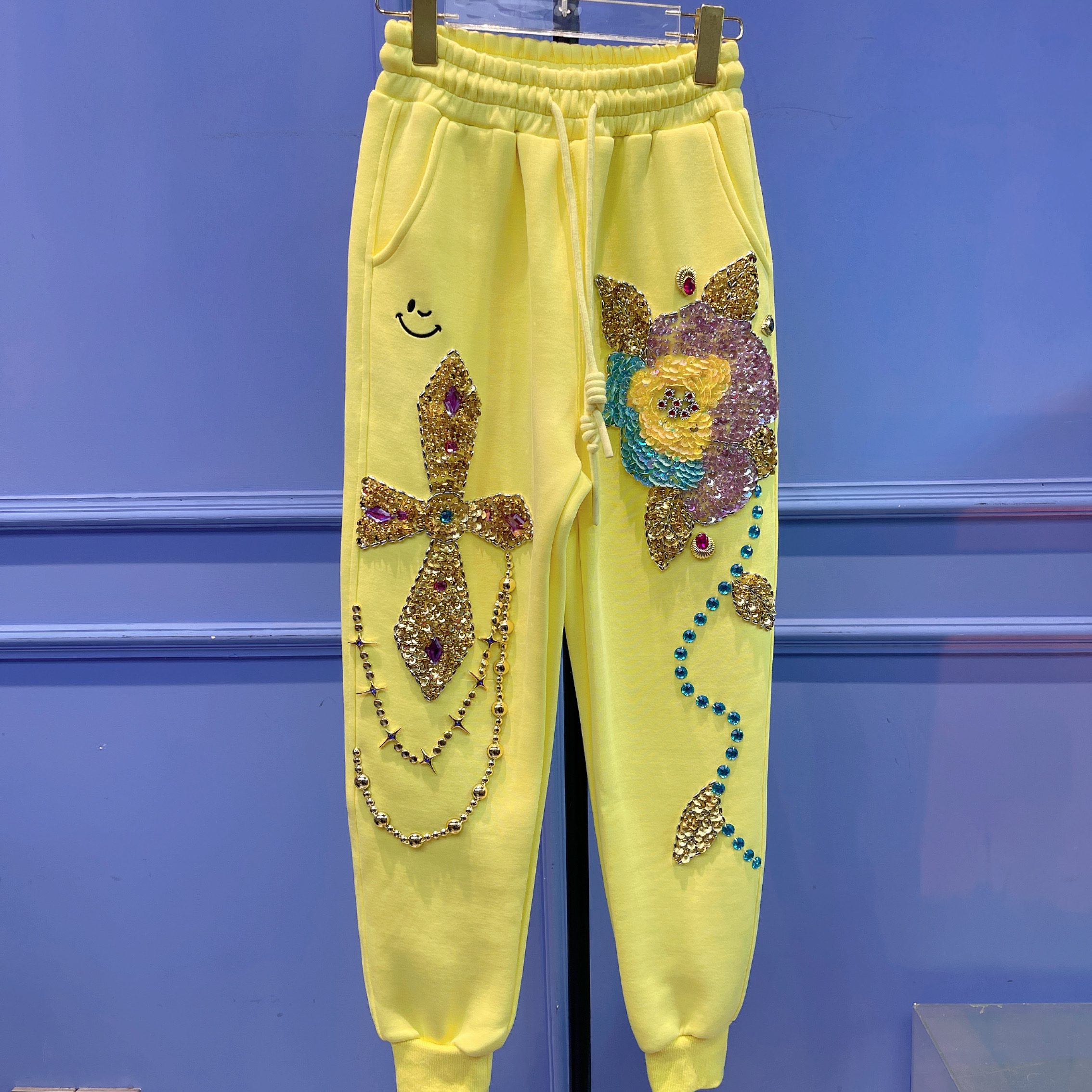 RR1599锐宝潮牌手工手绣亮片十字架花朵百搭个性休闲卫裤