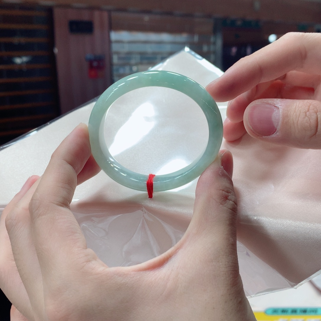 翡翠手镯未镶嵌买断