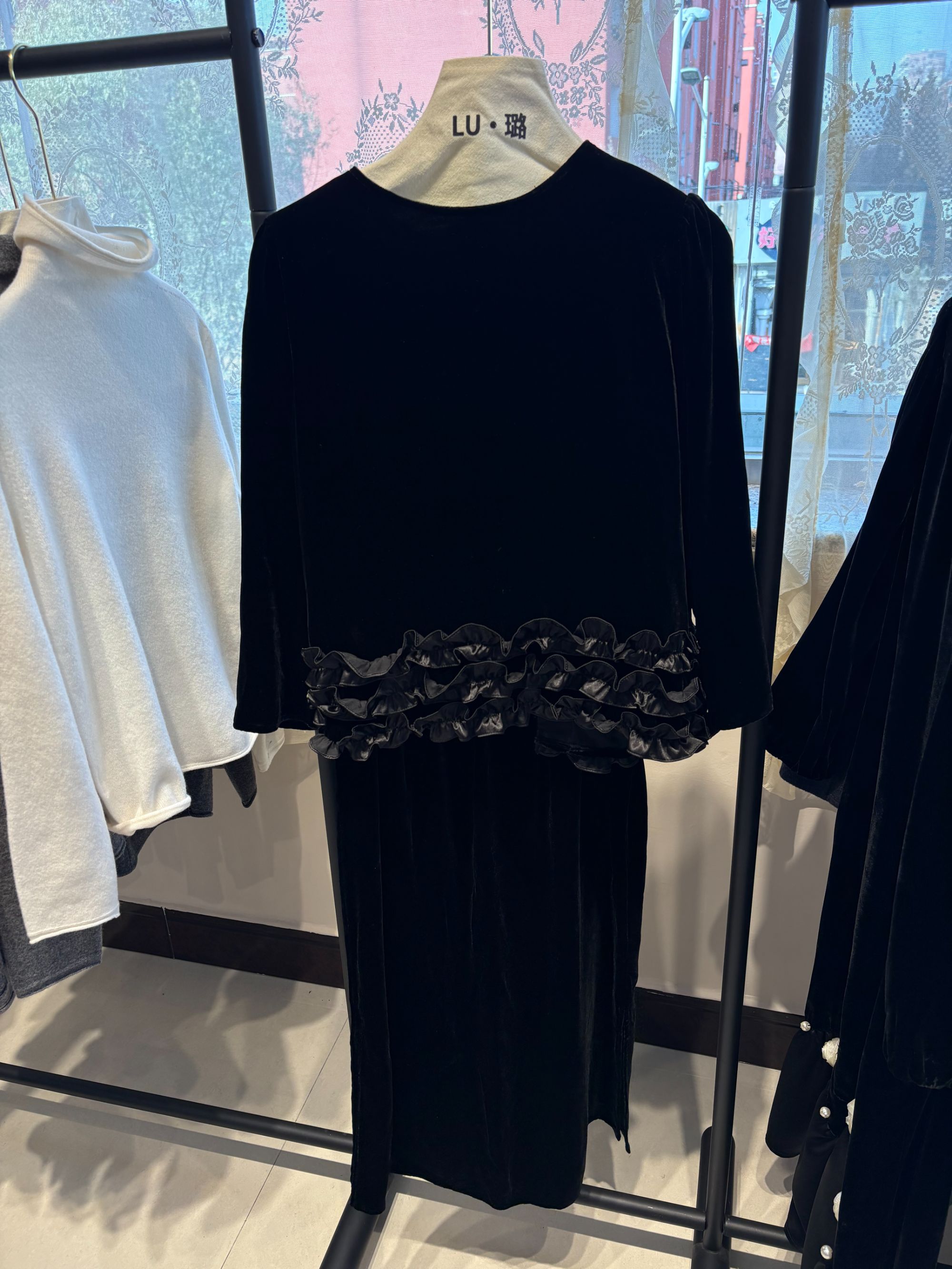 慵懒风休闲风时尚套装金丝卫衣设计师礼服上衣蕾丝