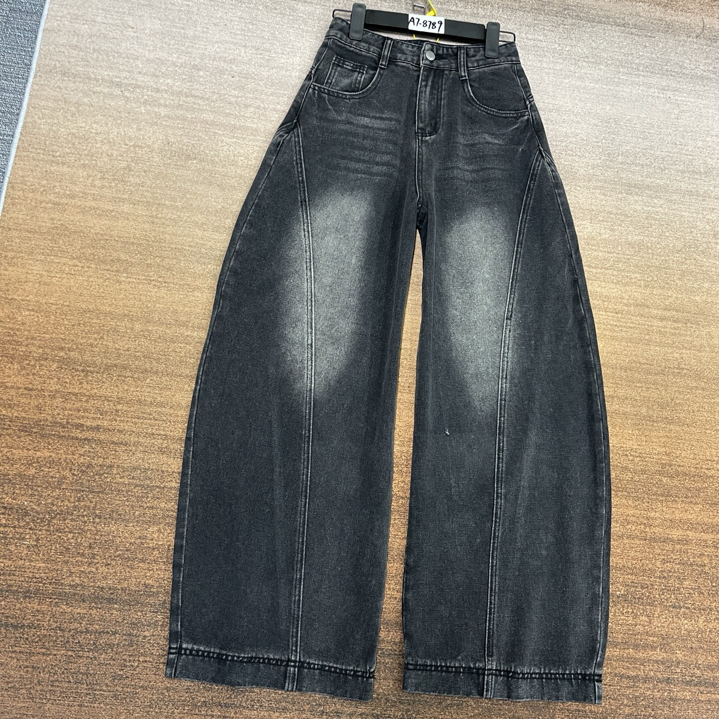 #B16-8789 加绒-厚绒 黑灰色美式小众拼接大弯刀裤 无弹（不换退）