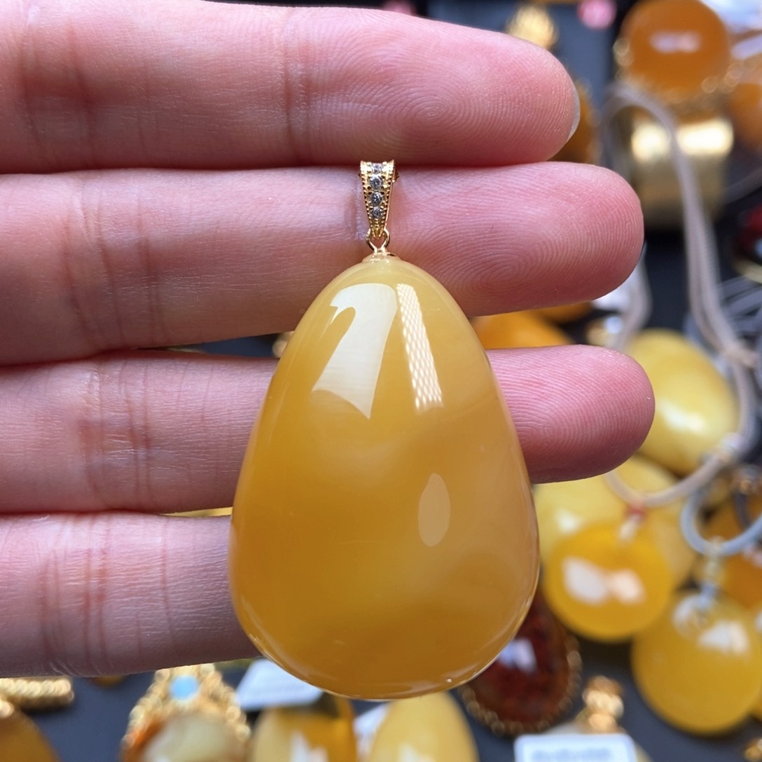 琥珀颈饰银S925镀金镶嵌