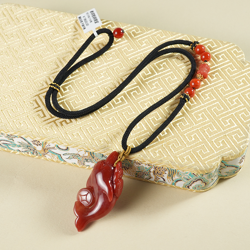 【老掌柜讲珠宝】南红吊坠鲸鱼 ALC021412