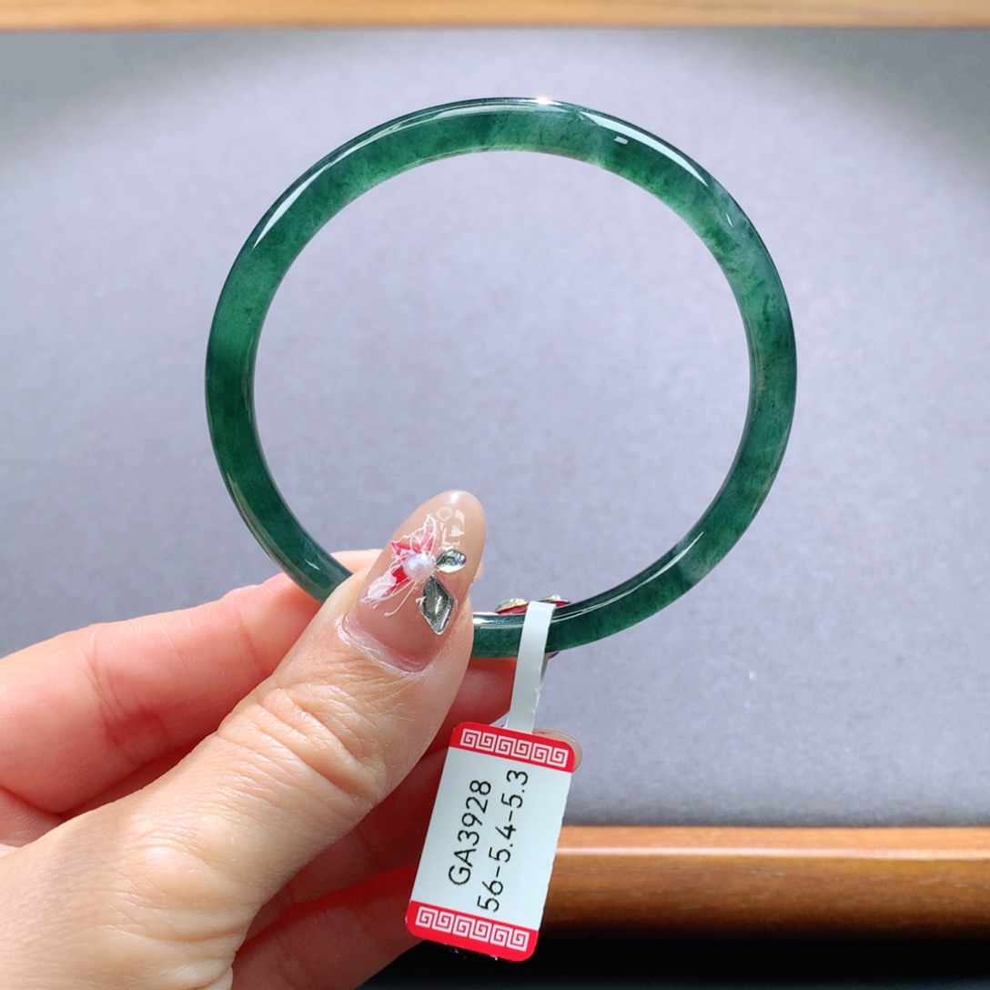 翡翠手镯未镶嵌天然翡翠手镯叮当镯