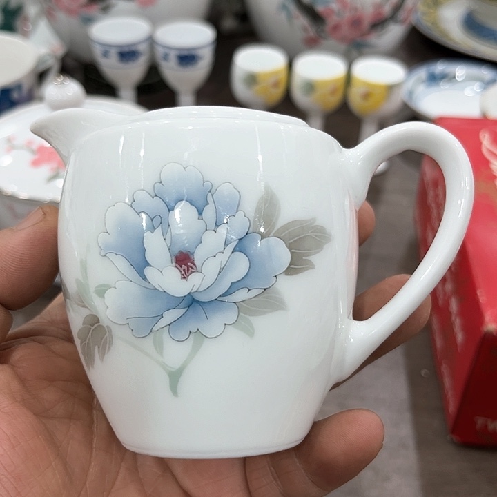 柯*釉下五彩的瓷器和瓷器