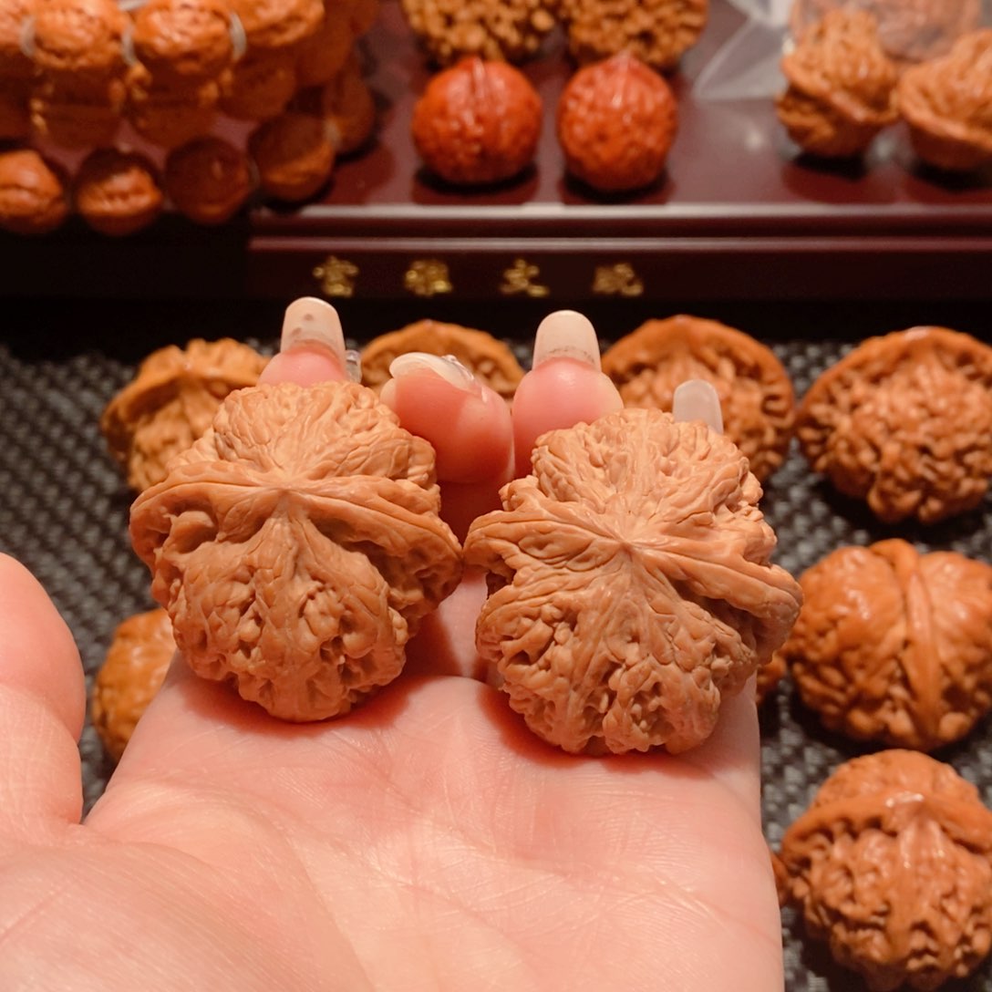 文玩核桃把件大粗筋