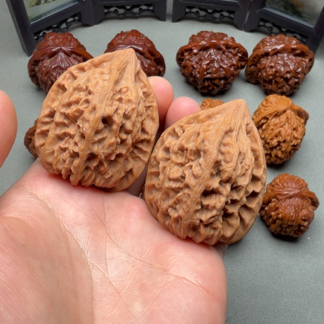 文玩核桃吊坠老鸡心43