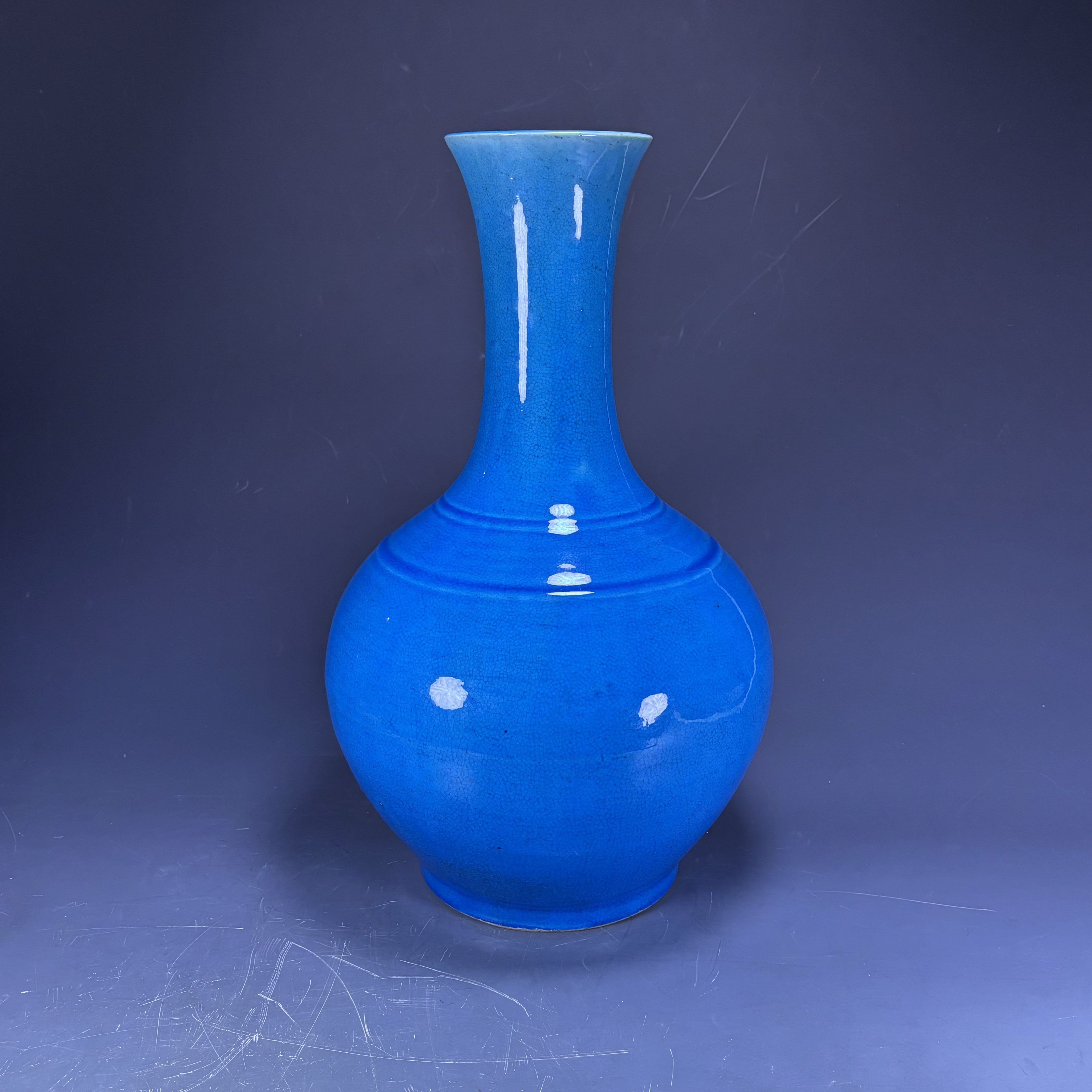 【晶晶推荐】乾隆孔雀蓝赏瓶 附木座