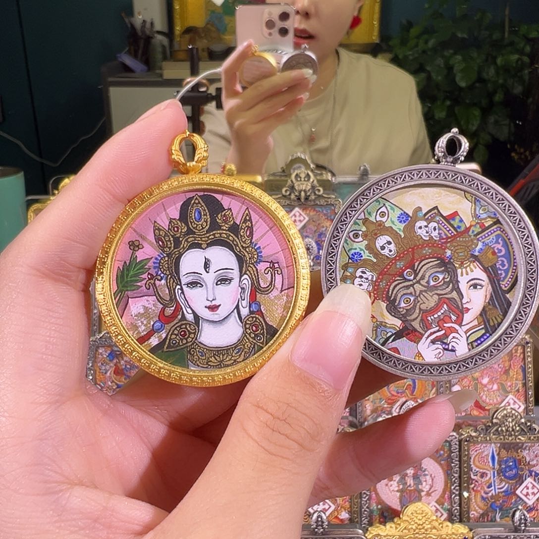 吊坠鸥**迹白➕前世今生热贡纯手绘唐卡