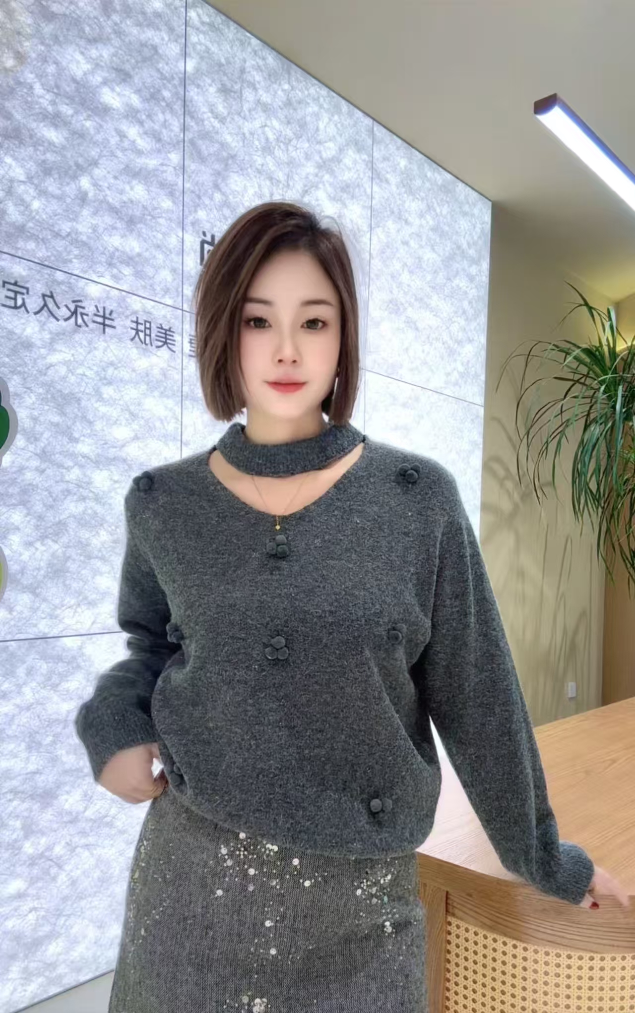 aBL滨莉家【挂脖小毛球】韩式气质风V领百搭针织毛衣