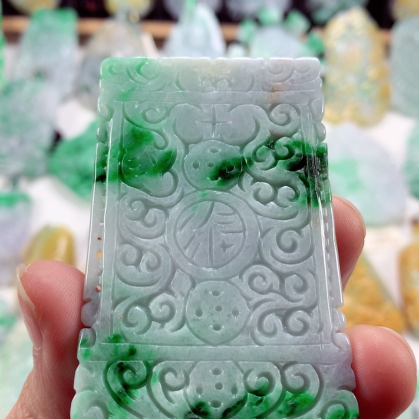 【闪购商品】翡翠吊坠(不含链)未镶嵌