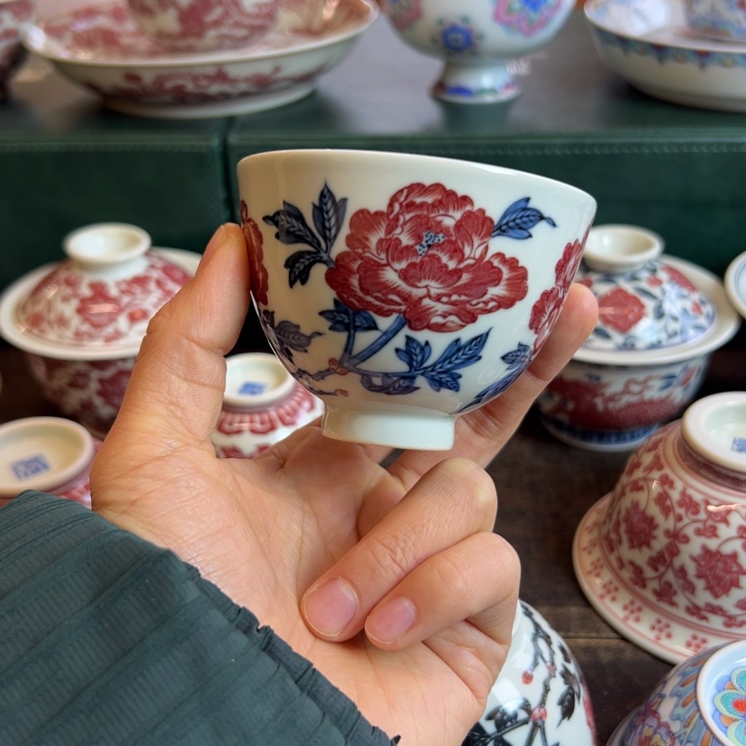H正绎堂牡丹鸡心杯