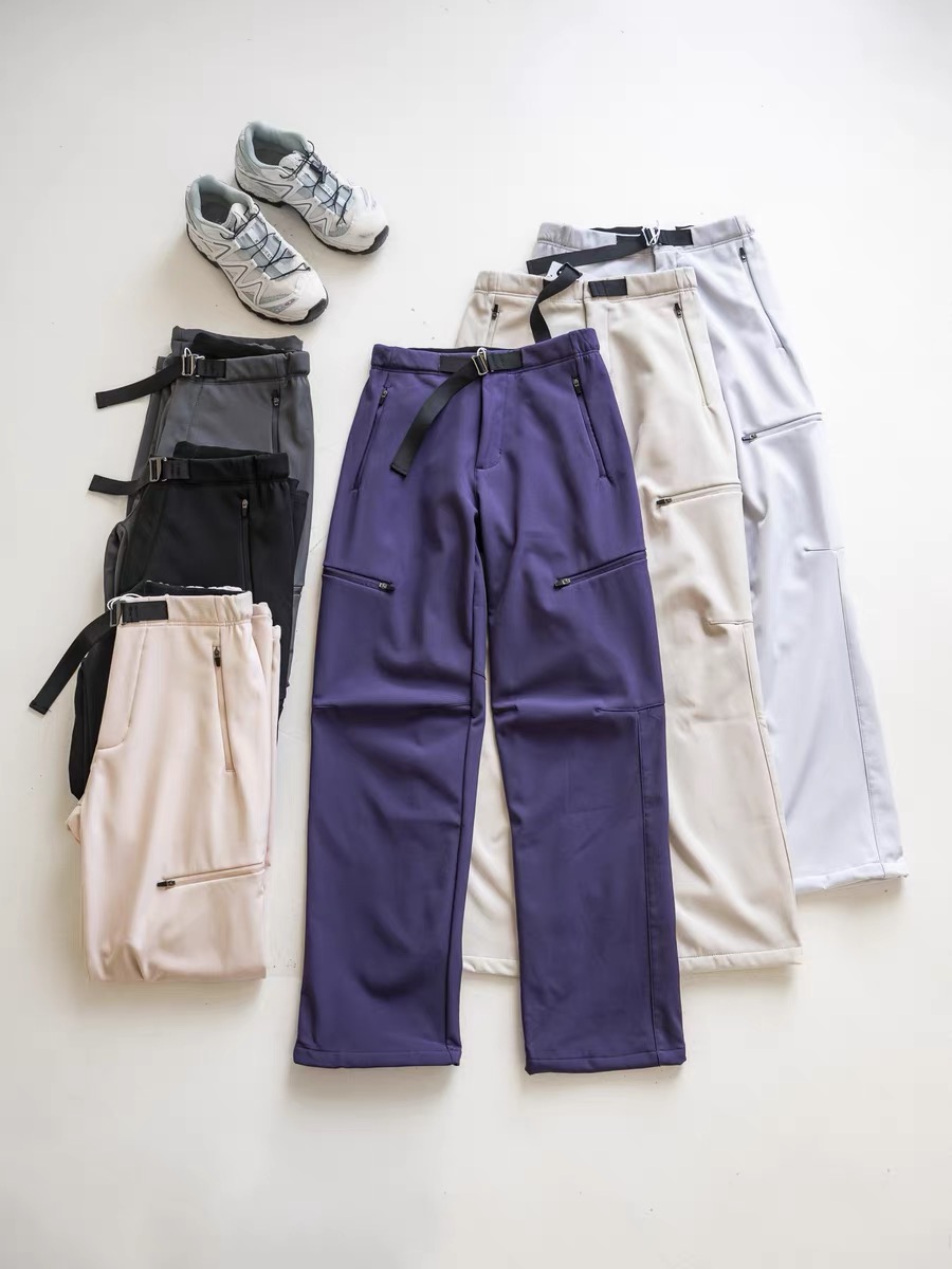 冬季加绒厚户外机能风三防登山徒步3D立裁宽松直筒工装软壳冲锋裤