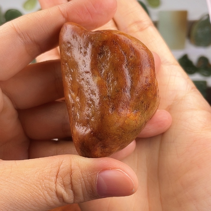 岫岩河磨玉（透闪石质玉）颈饰未镶嵌
