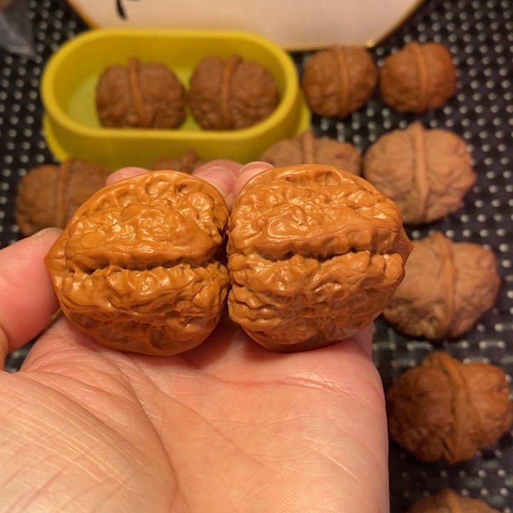 文玩核桃把件一线天深沟开背八腿蛙王