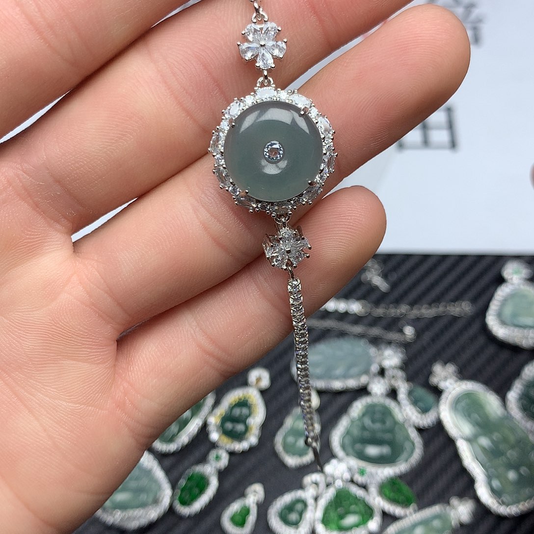 翡翠颈饰未镶嵌123456789