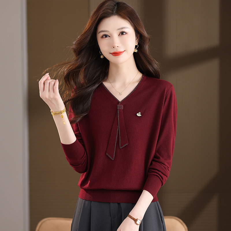 品牌高端时尚大码女装上衣秋冬新款针织衫v领T恤洋气百搭打底衫 