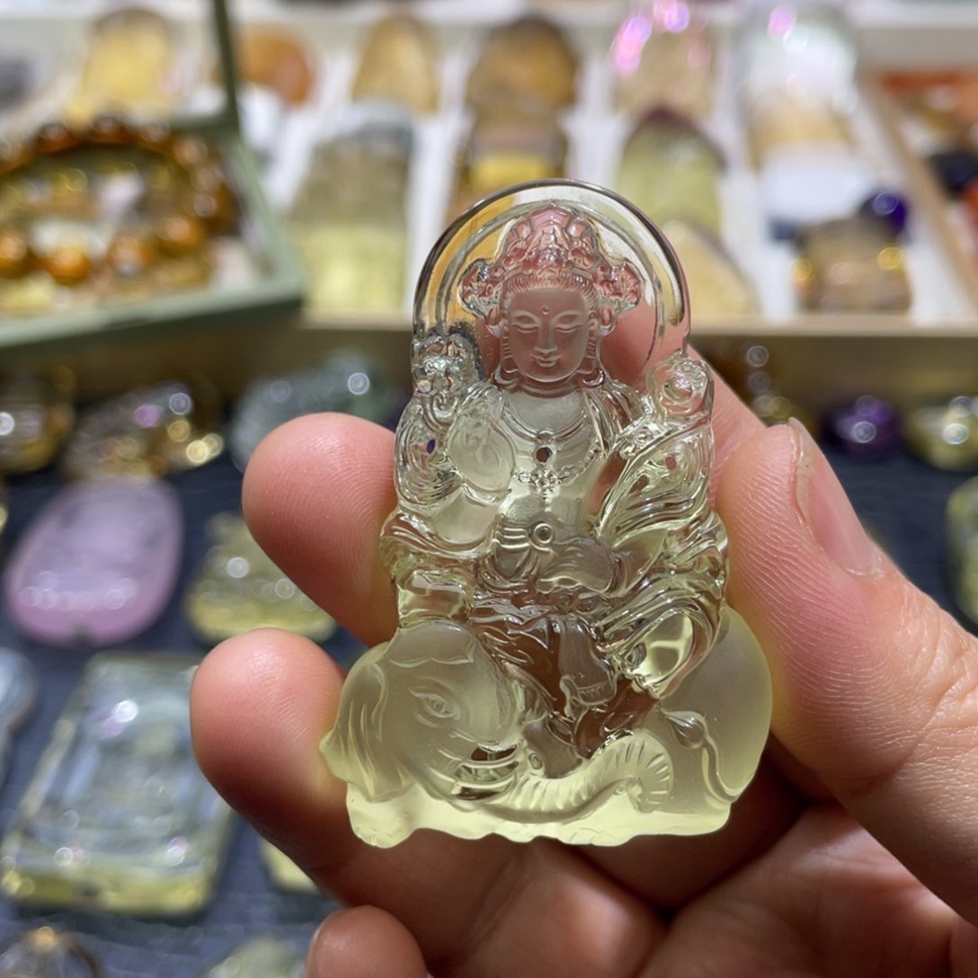 水晶颈饰未镶嵌定制