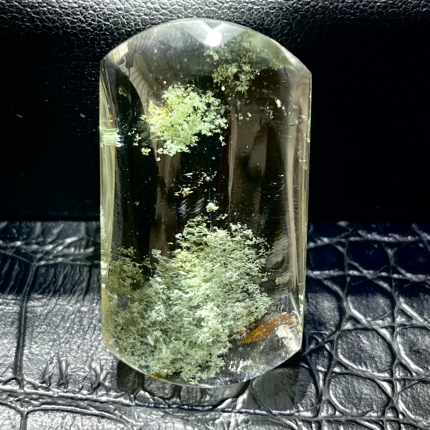 天然水晶巴西绿幽灵吊坠