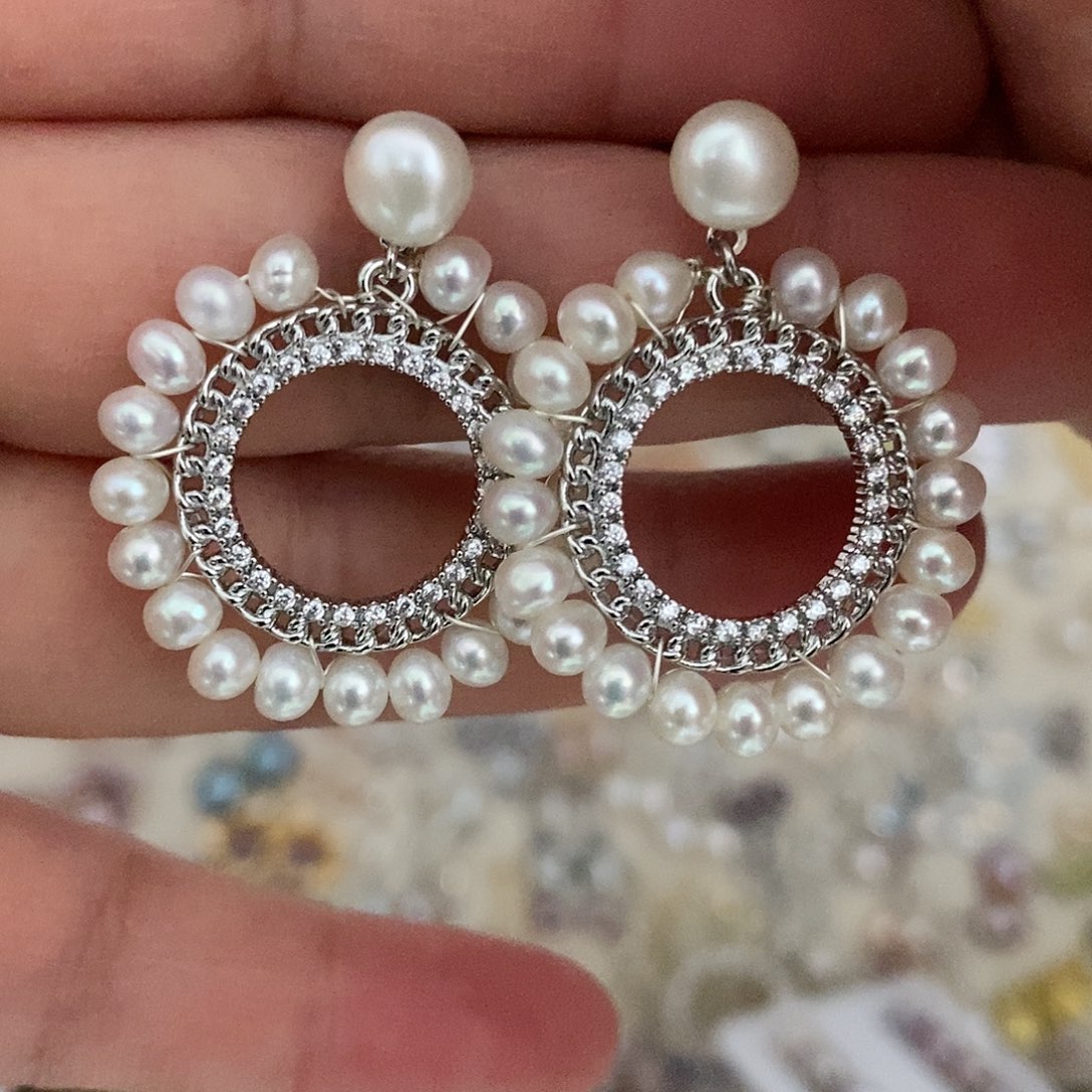 银S925镶嵌耳饰淡水珍珠