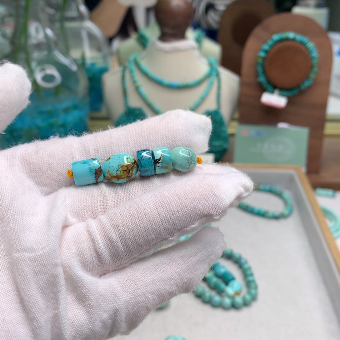 绿松石未镶嵌饰品