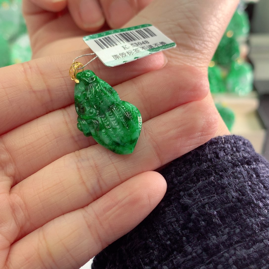 翡翠吊坠(不含链)18K金镶嵌