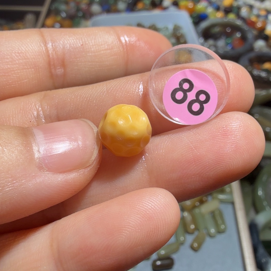 和田玉未镶嵌珠宝奇石