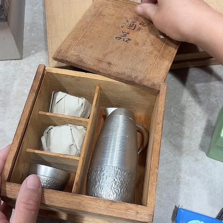 ****哈瓷器制作工艺品美术作品