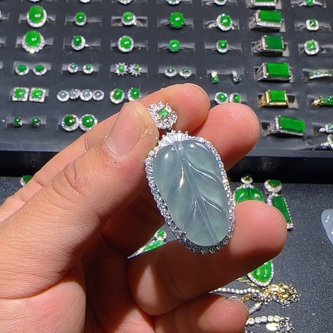 翡翠银S925镶嵌颈饰