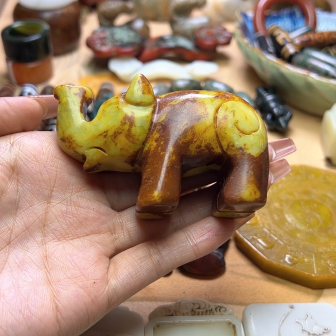 【闪购商品】蛇纹石玉颈饰未镶嵌