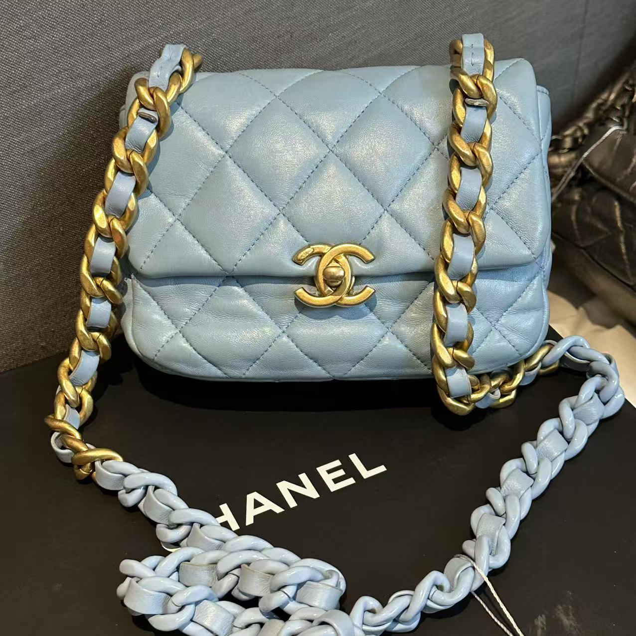 95新 Chanel/香奈儿 多多奢品/香奈儿22s粗链条方胖子包/98新包展