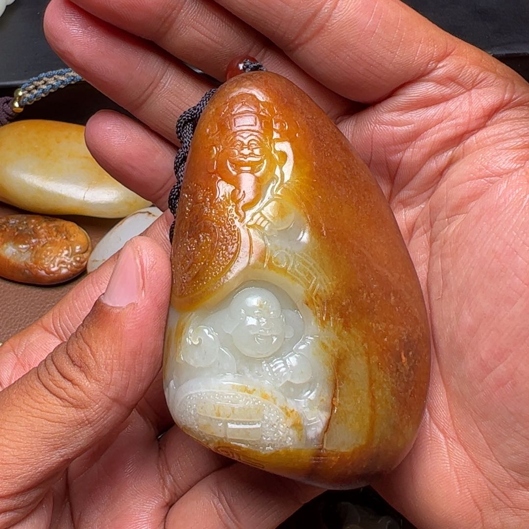 和田玉未镶嵌吊坠(不含链)笑**开