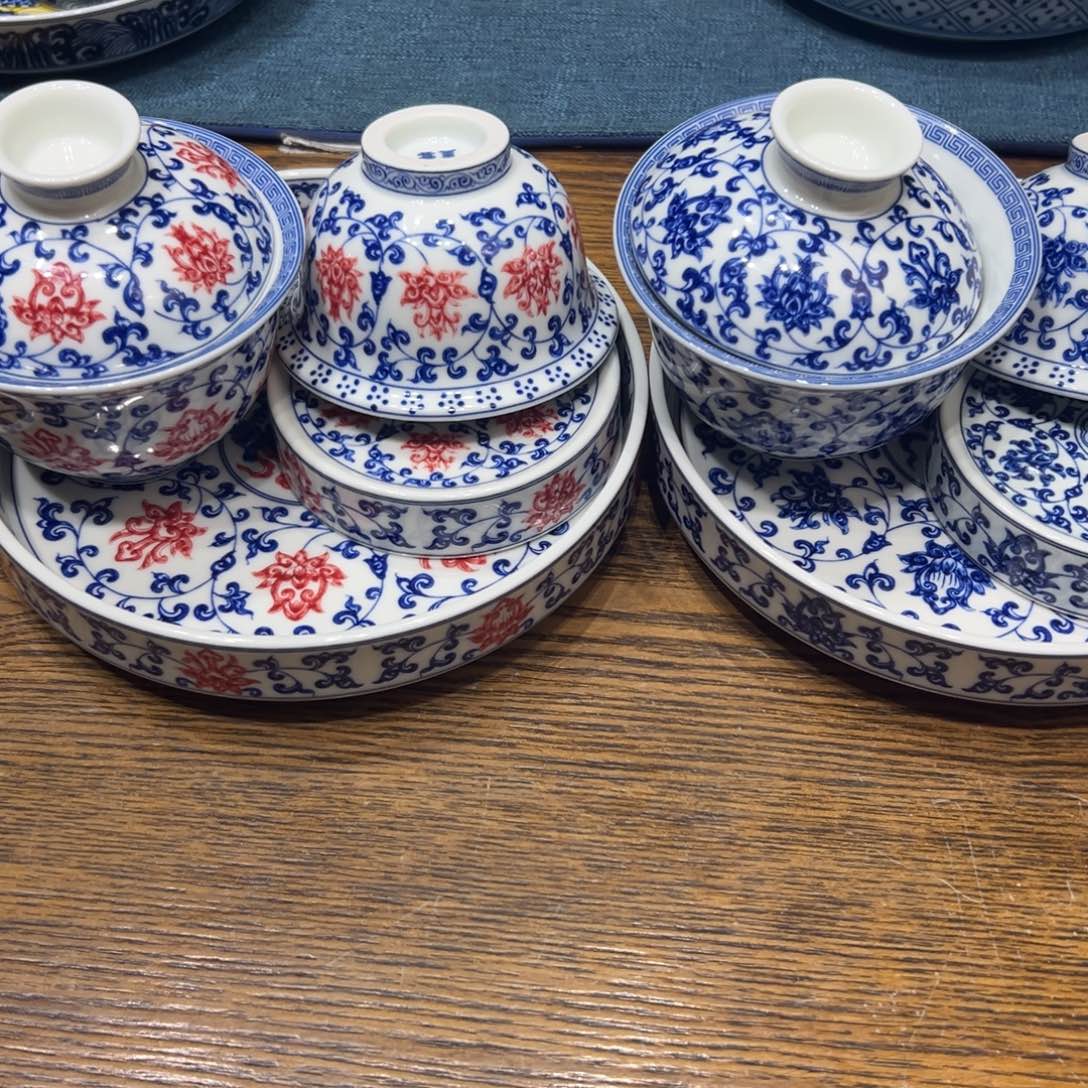 了*景德镇瓷器精品陈列展品