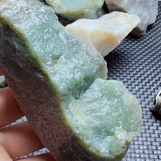 和田玉（糖玉）未镶嵌珠宝半成品