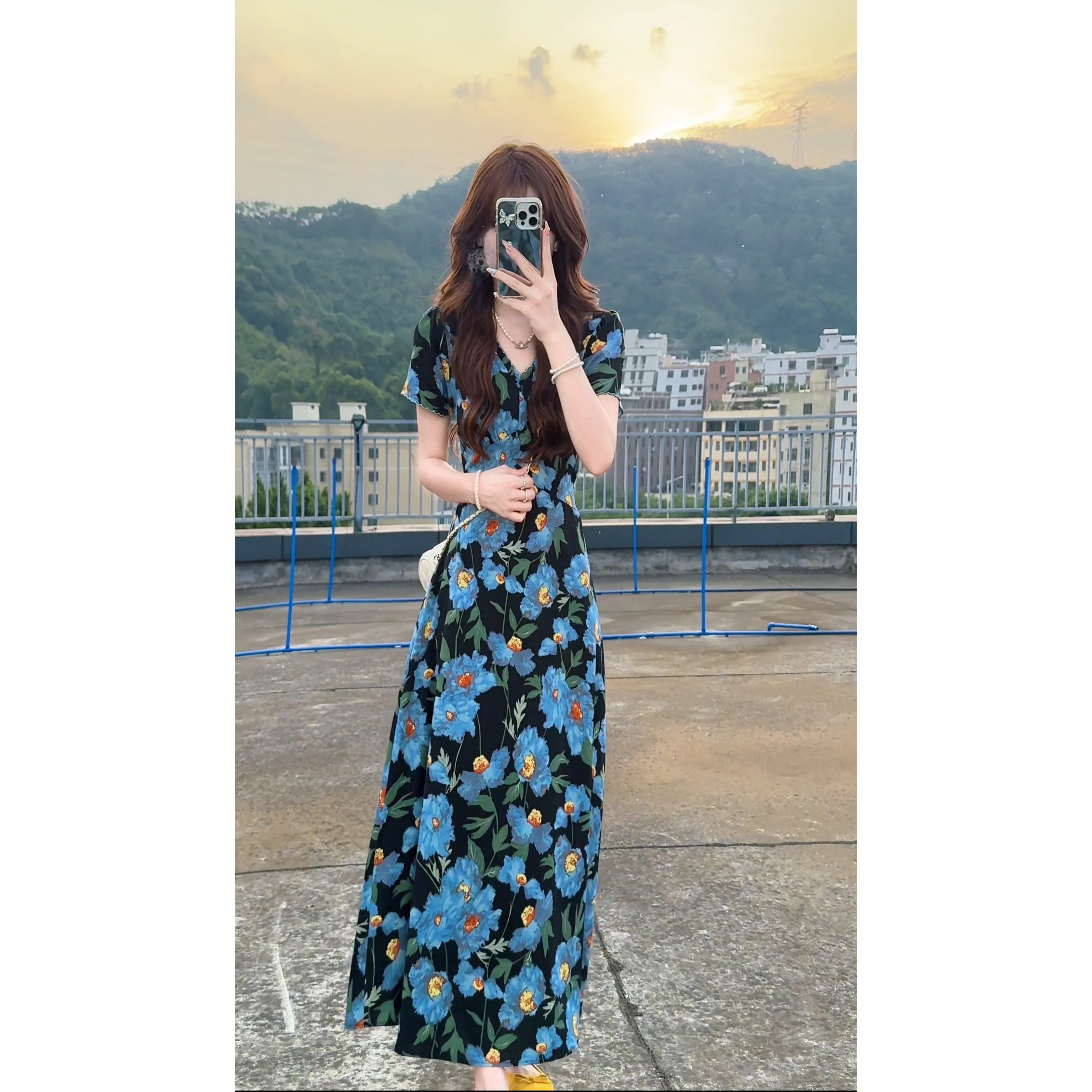 复古温柔风时尚长裙V领女装夏季碎花收腰显瘦修身连衣裙子9101